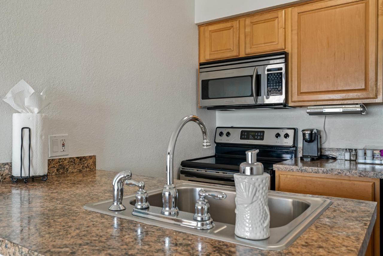 Wake Up To Ocean Views From Your Private Balcony Casa de Férias Tampa